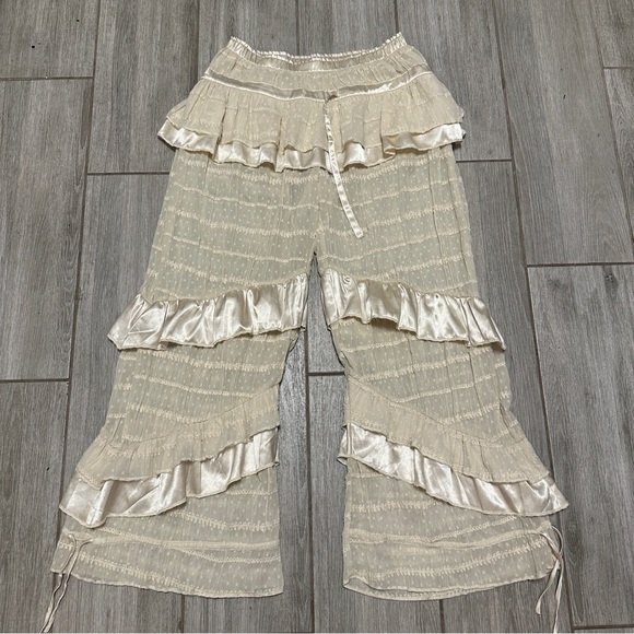 Free People Belle Ruffle Pants in Ivory - Picture 2 of 3